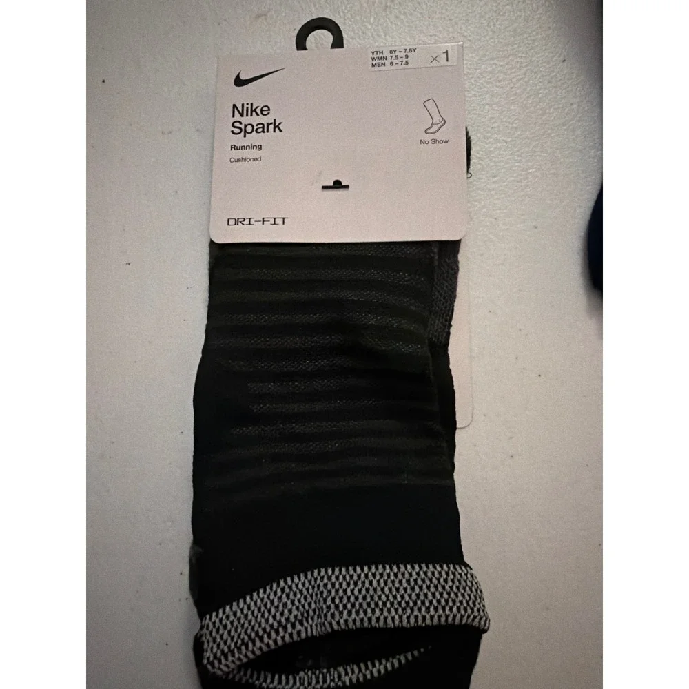 Nike Spark‎ Cushioned No Show Running Socks Black Dri-FIT CU7201-010 Mens 6-7.5